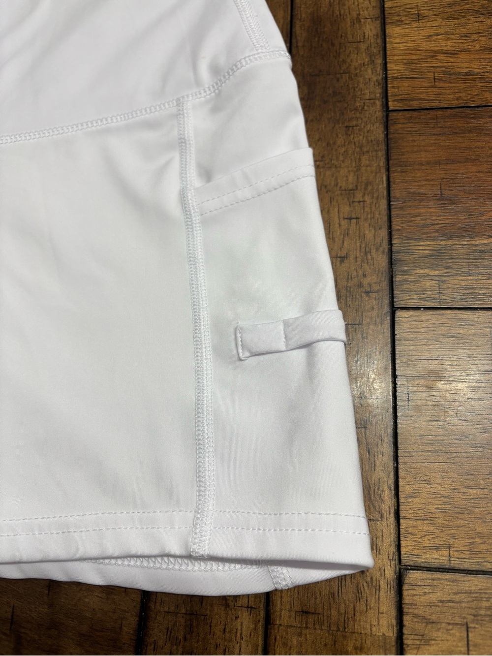 Fore The Girls White Golf Mid-Rise Bike Shorts with Side Pockets - Picture 2 of 5